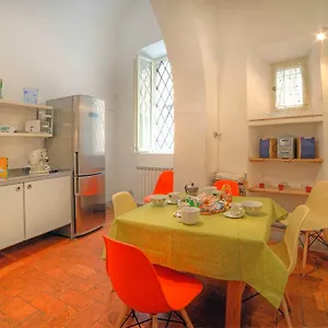 Stilmoderno In Siena's Historic Center, Just Steps From Piazza Del Campo Appartamento